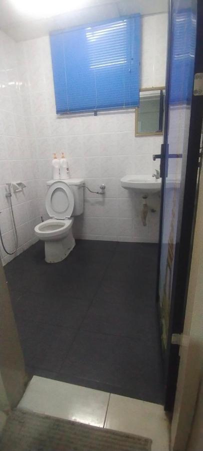 Cmk Apartmen Mutiara Tower 3 Bedroom Kota Bharu#Netflix Exterior photo